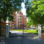 Apartment Sunrise Complex *
