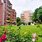 Sunrise Complex *