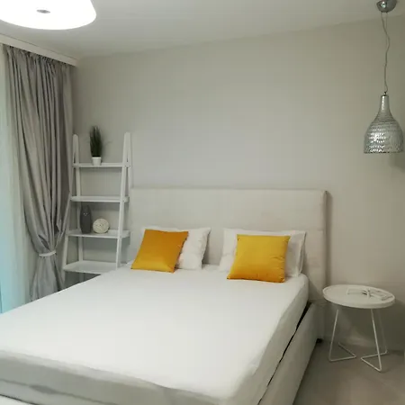 Sunrise Complex *