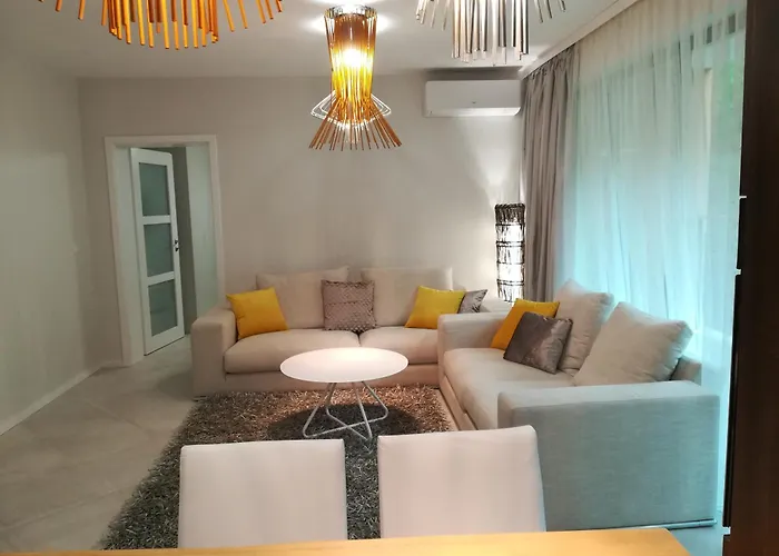 Sunrise Complex * Golden Sands